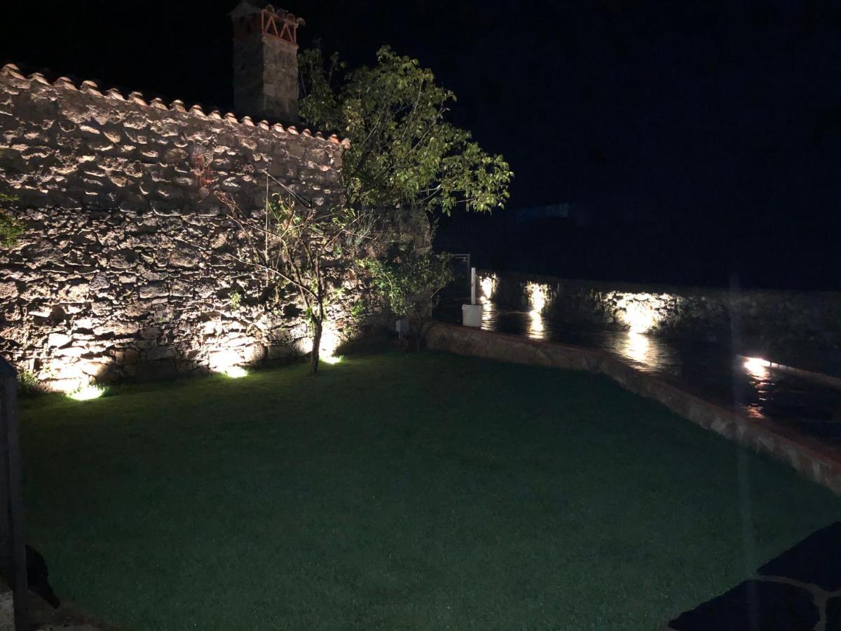 Casa - Apartamento Rural La Tahona Del Abuelo Plasenzuela エクステリア 写真